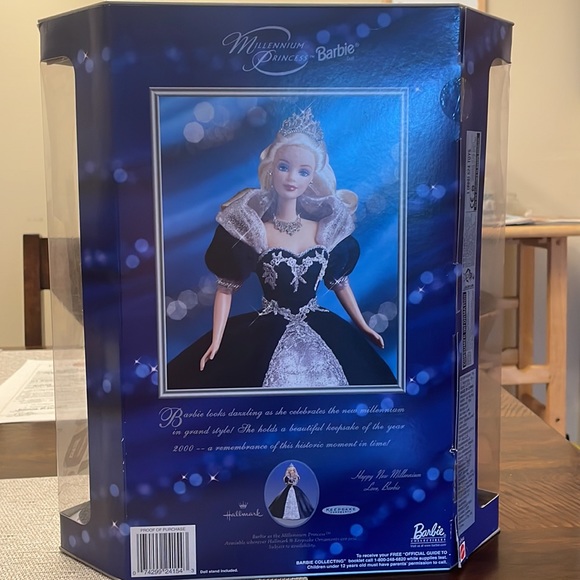Barbie Special Millennium Edition 2000 - Picture 2 of 5